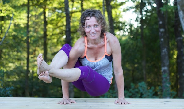 Delphine organise et enseigne le yoga pendant ce séjour en Inde